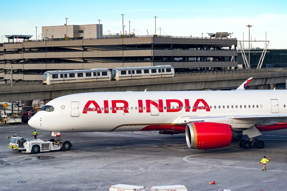 AIR INDIA MANDATES DRUG TESTS FOR ALL PILOTS AFTER MID AIR PLUNGE News Image